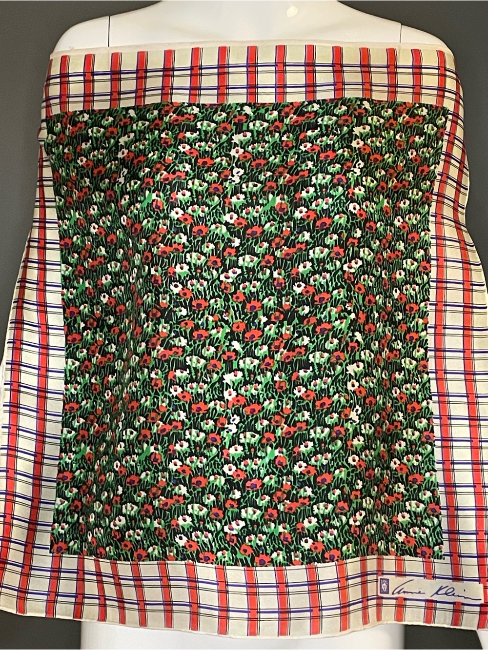 Vintage Anne Klein Silk Scarf 21 In Sq Excellent Condition